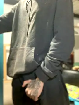 Snapshot of 27powercm chatting on November 5, 5:40 am 27powercm online show from November 5, 5:40 am