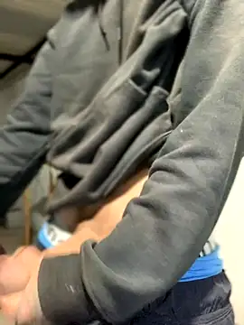 Snapshot of 27powercm chatting on November 30, 6:17 am 27powercm online show from November 30, 6:17 am