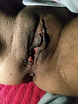 Gipsybrownpussy online show from January 18, 10:24 pm