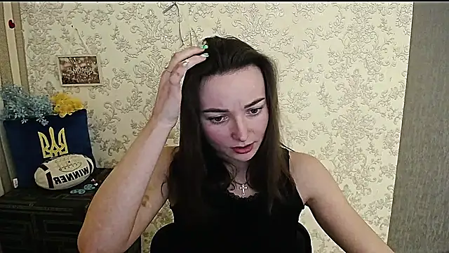  Barbie Kiss  online show from January 17, 9:28 am