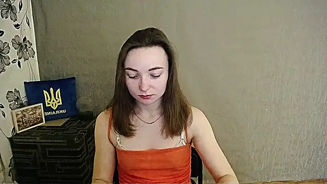  Barbie Kiss  online show from January 28, 6:49 am