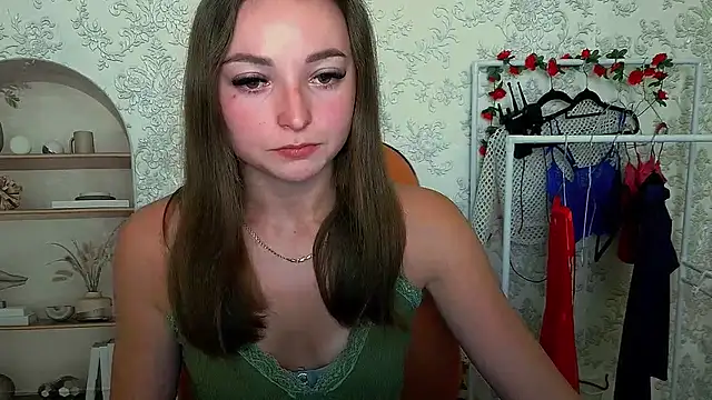  Barbie Kiss  online show from September 25, 9:24 am