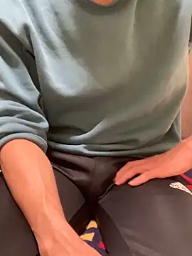 Snapshot of wowowa_3 chatting on February 8, 8:42 pm wowowa 3 online show from February 8, 8:42 pm