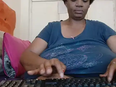 tinagiant online show from February 12, 7:02 am