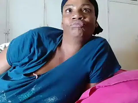 tinagiant online show from March 11, 7:58 pm