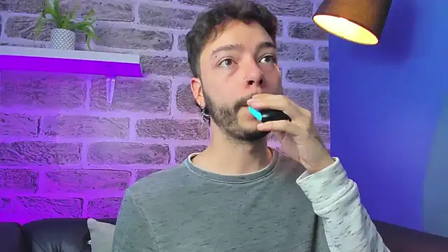 noah ricci online show from April 10, 12:10 pm