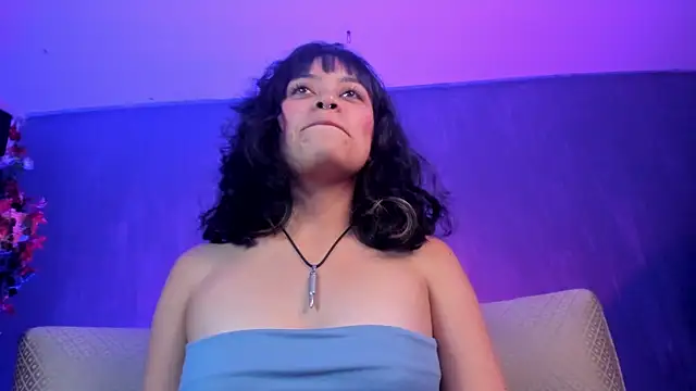 Snapshot of vanelope11 chatting on February 20, 1:14 am vanelope11 online show from February 20, 1:14 am