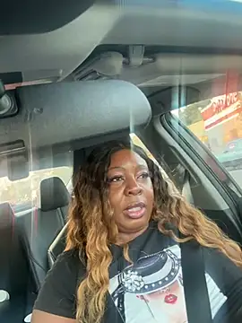 Snapshot of XXXLollipopsJuicy chatting on December 11, 12:33 am XXXLollipopsJuicy online show from December 11, 12:33 am