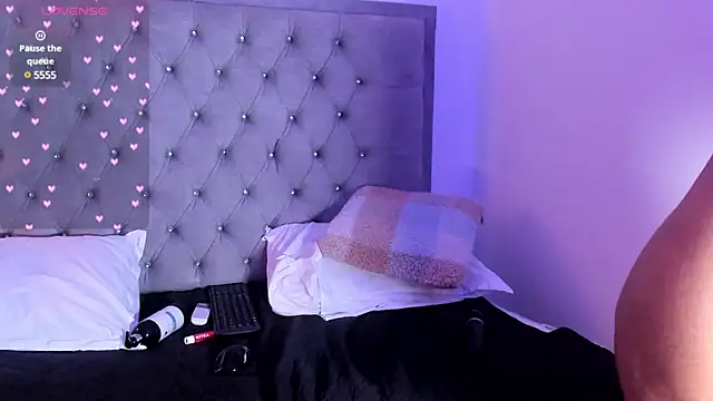 AriannaDavis online show from January 25, 5:18 am