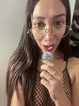 Snapshot of LoliitaS2 chatting on October 12, 10:31 pm LoliitaS2 online show from October 12, 10:31 pm