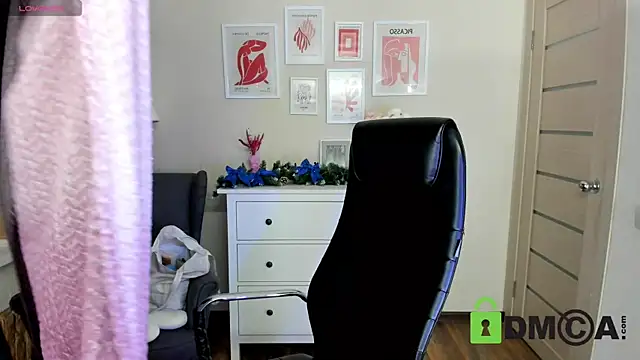 Snapshot of Ul_Tima chatting on December 31, 9:06 pm Ul Tima online show from December 31, 9:06 pm