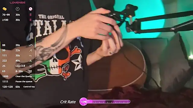 lovelylucyy online show from February 15, 11:03 pm