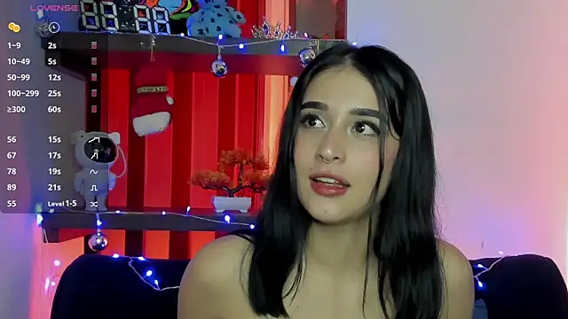 Snapshot of Charlotte_greys chatting on December 5, 8:00 am Charlotte greys online show from December 5, 8:00 am