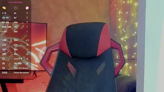 Snapshot of Charlotte_greys chatting on February 9, 1:44 am Charlotte greys online show from February 9, 1:44 am