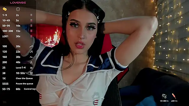 Snapshot of Charlotte_greys chatting on March 7, 11:27 pm Charlotte greys online show from March 7, 11:27 pm