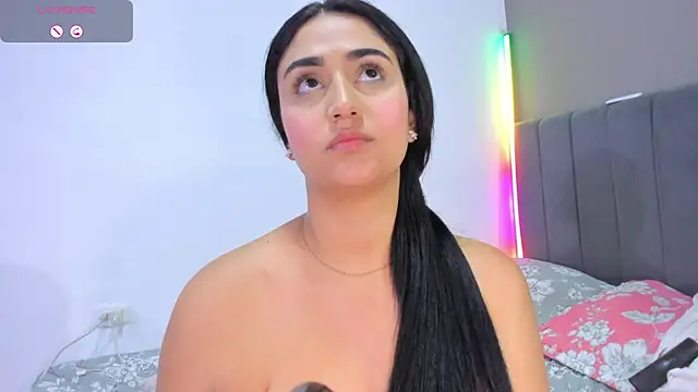 Snapshot of curvy_jhacky chatting on February 28, 5:04 am curvy jhacky online show from February 28, 5:04 am