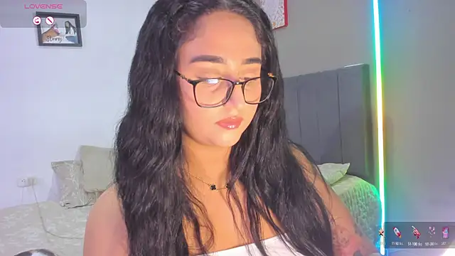 Snapshot of curvy_jhacky chatting on September 30, 1:54 am curvy jhacky online show from September 30, 1:54 am