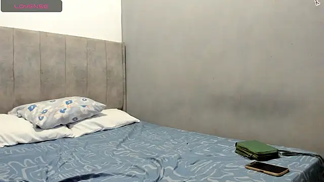 Snapshot of briyinabloom_ chatting on September 11, 6:08 pm briyinabloom online show from September 11, 6:08 pm