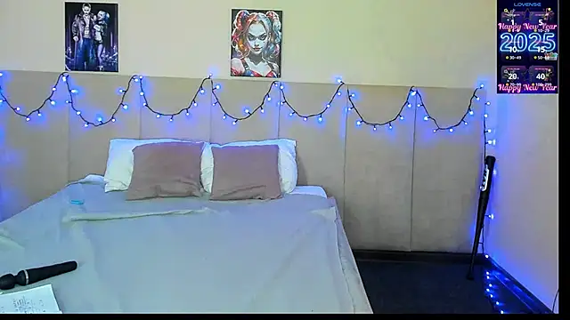 Snapshot of MuscleXXXBarbie chatting on February 27, 1:27 am MuscleXXXBarbie online show from February 27, 1:27 am