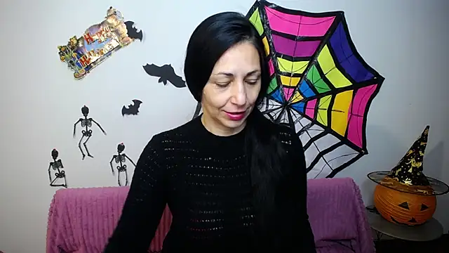 LiluGrants online show from October 25, 6:13 pm