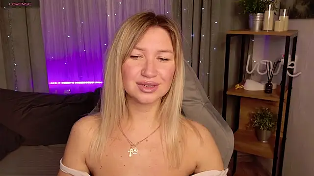 MilaBott online show from October 12, 8:19 pm