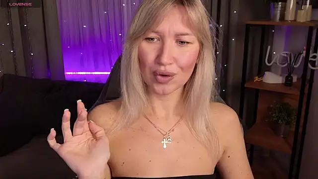 MilaBott online show from October 13, 8:20 pm