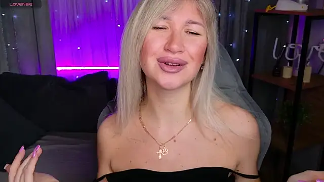 MilaBott online show from November 20, 8:08 pm