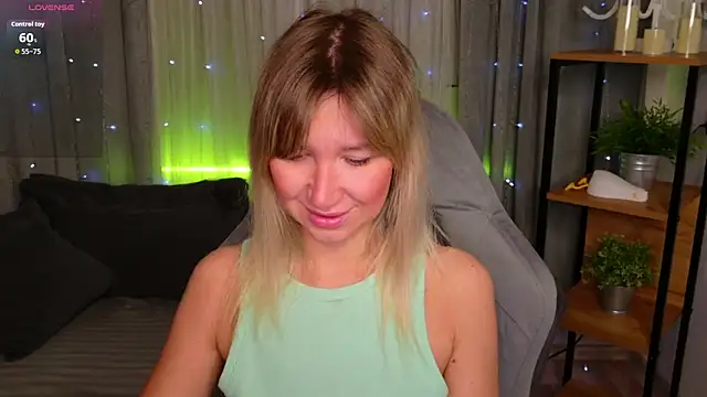 MilaBott online show from April 12, 6:46 pm