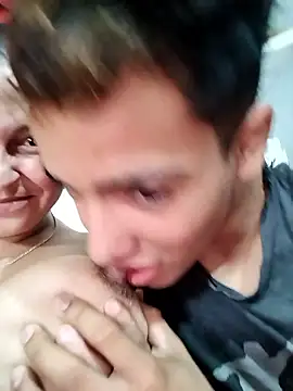 Horny-Mommy-Dirty online show from January 8, 3:14 pm