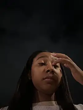 Snapshot of GabrielaLugo chatting on December 2, 2:39 am GabrielaLugo online show from December 2, 2:39 am