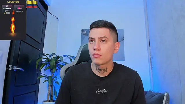 Snapshot of Yeiko_Romero_ chatting on December 2, 2:34 pm Yeiko Romero online show from December 2, 2:34 pm