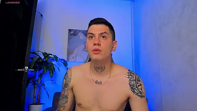 Yeiko Romero  online show from February 6, 9:07 pm