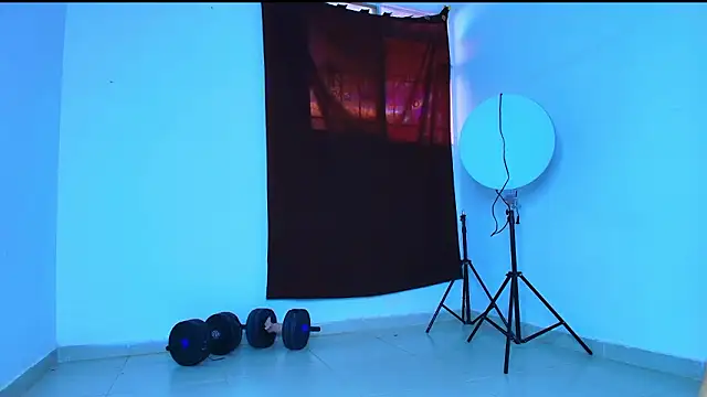 Thomass00 online show from February 20, 2:06 pm