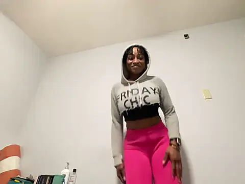 Snapshot of wynterheat chatting on February 8, 9:46 am wynterheat online show from February 8, 9:46 am