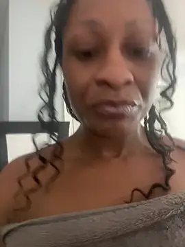 Snapshot of wynterheat chatting on February 19, 9:03 pm wynterheat online show from February 19, 9:03 pm