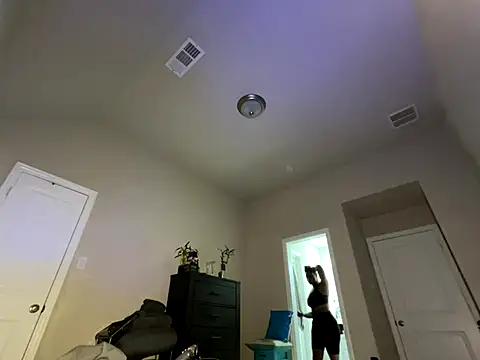 Snapshot of wynterheat chatting on October 12, 1:26 am wynterheat online show from October 12, 1:26 am