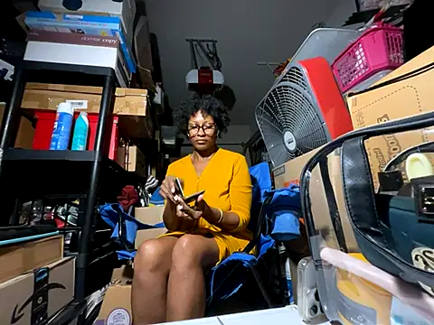 Snapshot of wynterheat chatting on October 28, 12:30 pm wynterheat online show from October 28, 12:30 pm