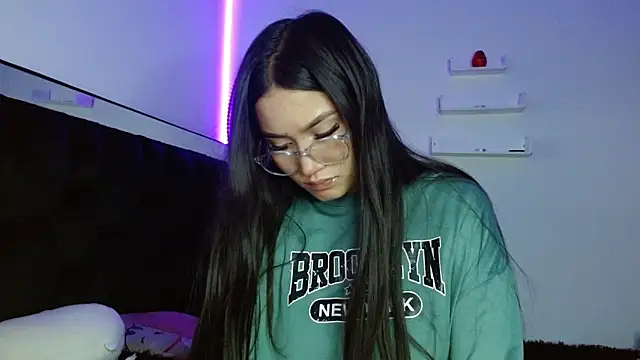 Snapshot of Fysste_ chatting on March 4, 11:00 pm Fysste online show from March 4, 11:00 pm