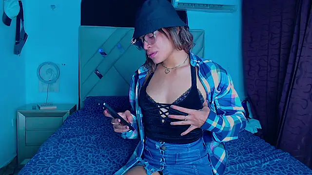 Rich boy01 online show from February 9, 2:49 am