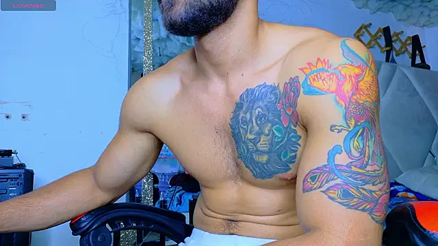 Rich boy01 online show from February 12, 4:35 pm