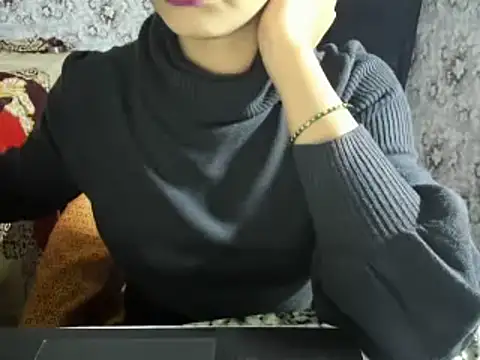 Snapshot of aarjulove chatting on January 5, 2:08 pm aarjulove online show from January 5, 2:08 pm