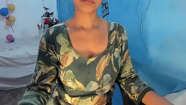 aarjulove online show from February 24, 2:04 pm