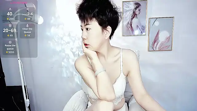 9ering-Er online show from November 5, 8:53 pm