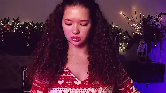 Snapshot of Denise_Garciia chatting on December 22, 1:44 pm Denise Garciia online show from December 22, 1:44 pm