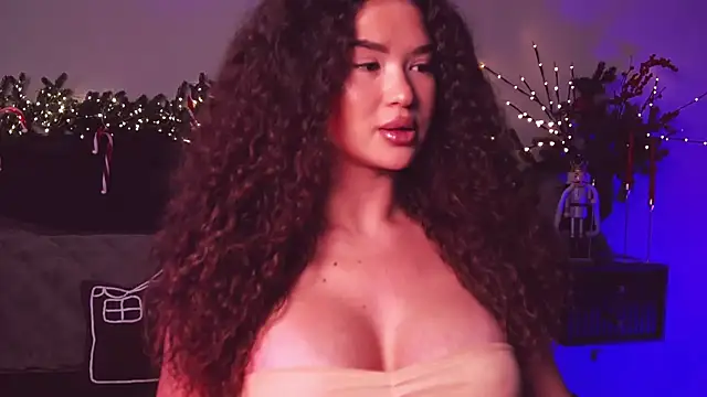 Snapshot of Denise_Garciia chatting on December 25, 12:15 pm Denise Garciia online show from December 25, 12:15 pm