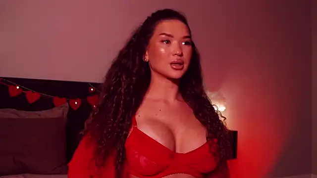 Snapshot of Denise_Garciia chatting on February 18, 3:21 pm Denise Garciia online show from February 18, 3:21 pm