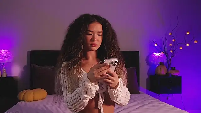 Snapshot of Denise_Garciia chatting on November 5, 11:43 am Denise Garciia online show from November 5, 11:43 am