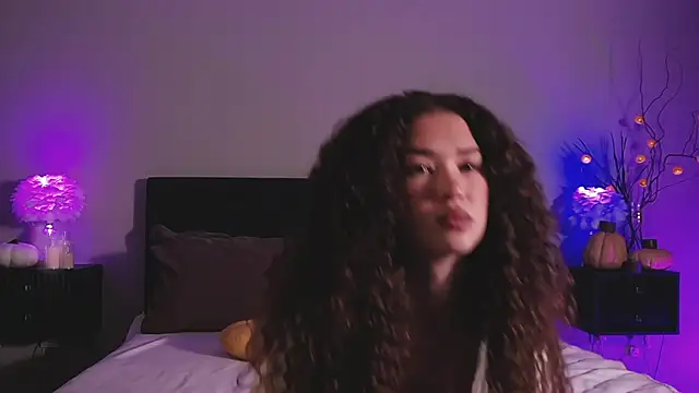 Snapshot of Denise_Garciia chatting on November 14, 1:21 pm Denise Garciia online show from November 14, 1:21 pm