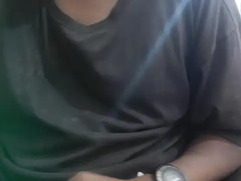 Snapshot of Average_Indian chatting on November 14, 10:14 am Average Indian online show from November 14, 10:14 am