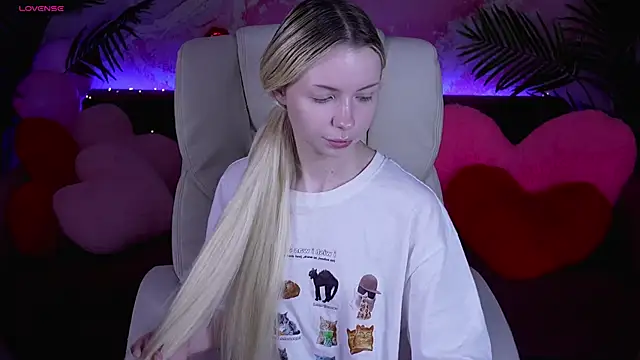 EviStar online show from February 22, 7:51 am